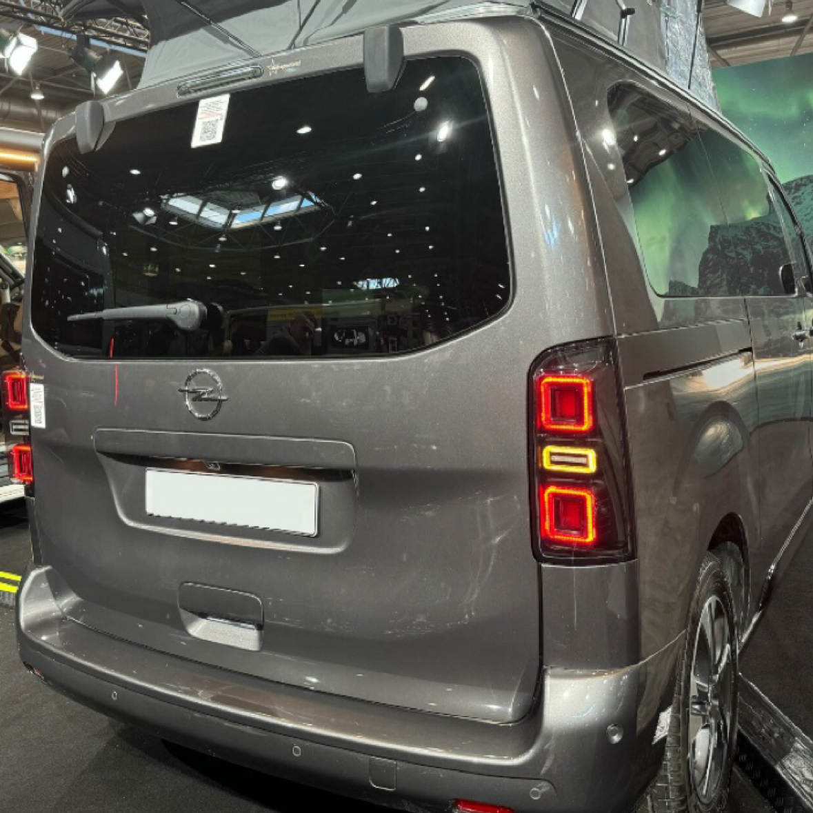 Led Rückleuchten für Peugeot Traveller und Expert III ab 2016 schwarz smoke