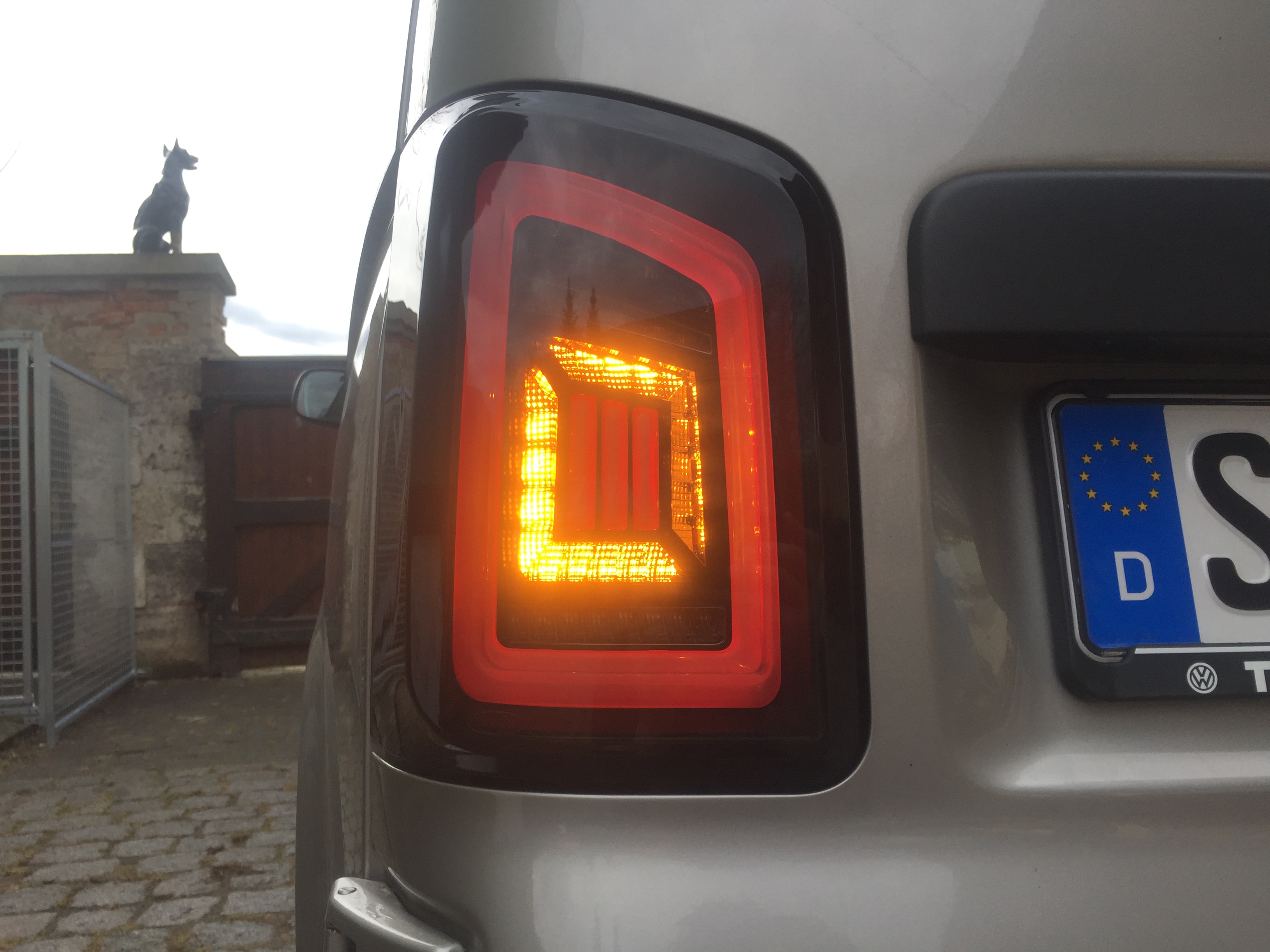 Voll LED Rückleuchten für VW T5 2003-2015 schwarz grau Led-Blinker Flügeltürer