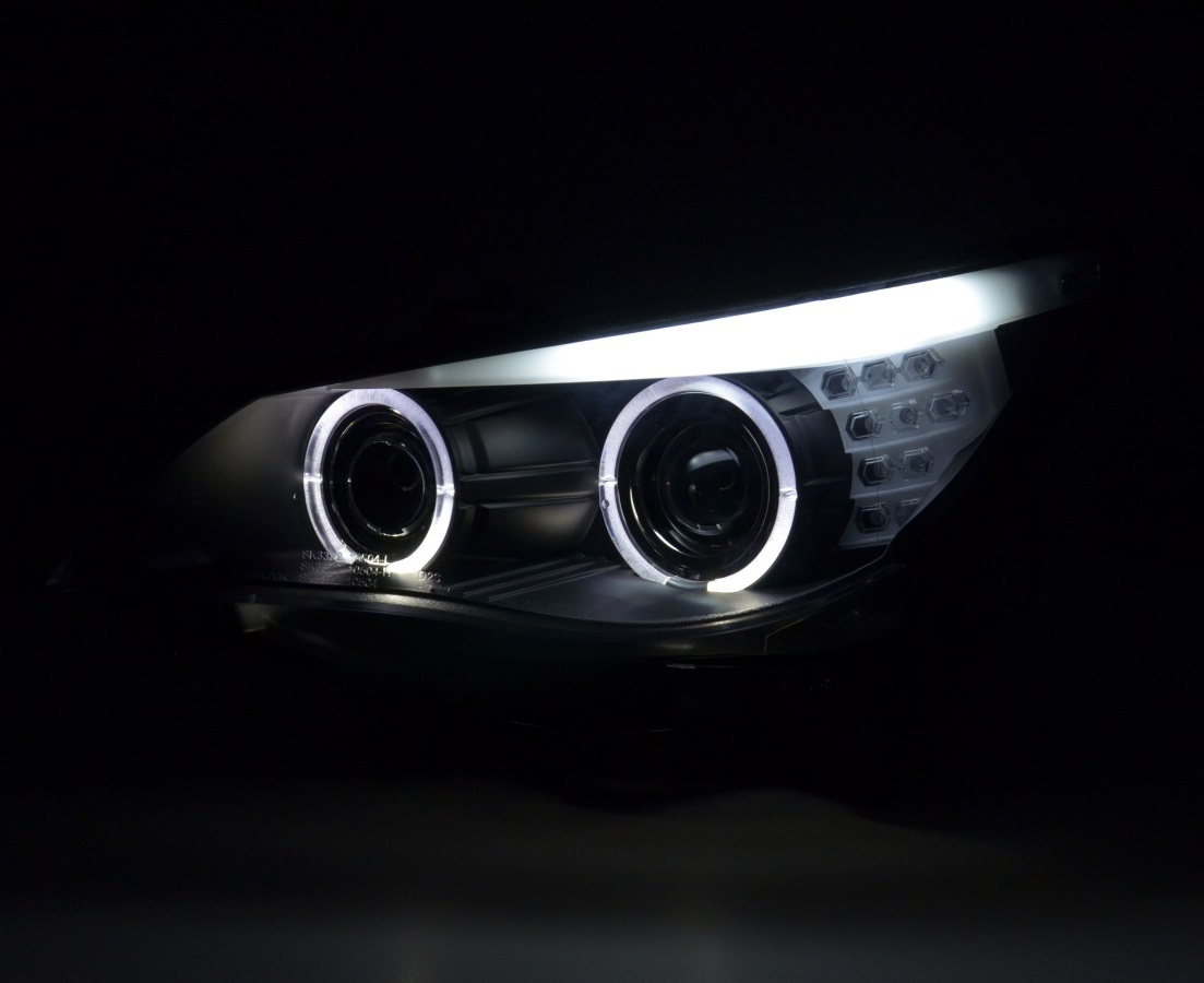 Xenon Scheinwerfer für BMW E60 E61 08-10 schwarz Led Angel Eyes D1S mit AFS