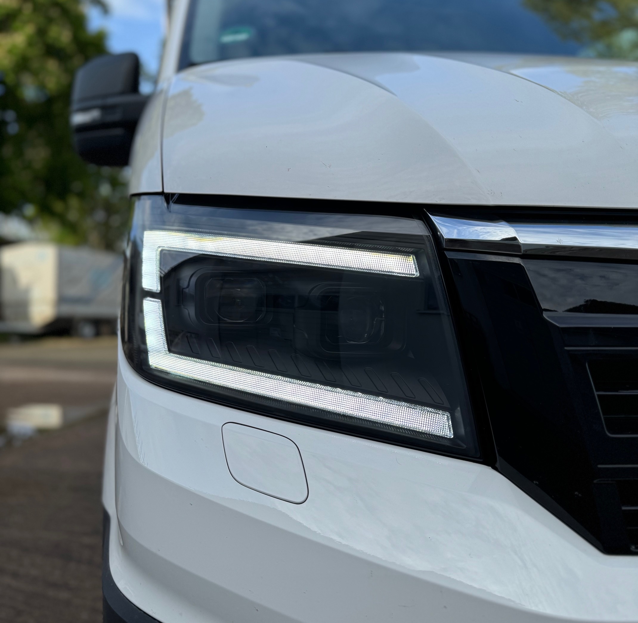 LED Tagfahrlicht Scheinwerfer schwarz für MAN TGE ab 2017 dynamischer Led Blinker