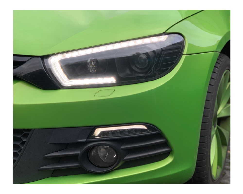 Tagfahrlicht Scheinwerfer schwarz mit dynamischem Blinker für VW Scirocco 3 III 08-14 Halogen