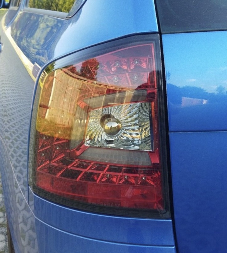 LED Rückleuchten für Skoda Octavia 1Z Kombi 04-13 dunkelrot LAUFBLINKER