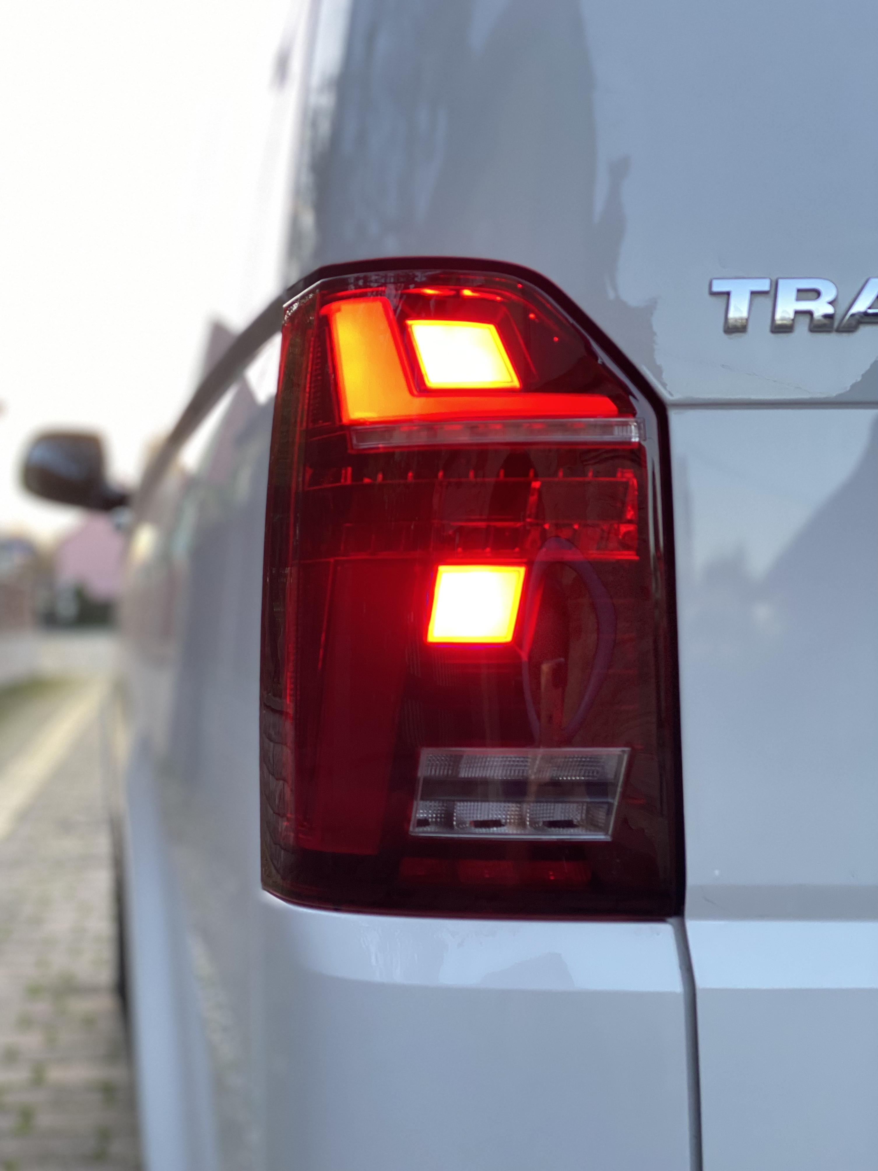 Voll LED Rückleuchten für VW T6 2015-2019 rot T6.1-Look Laufblinker