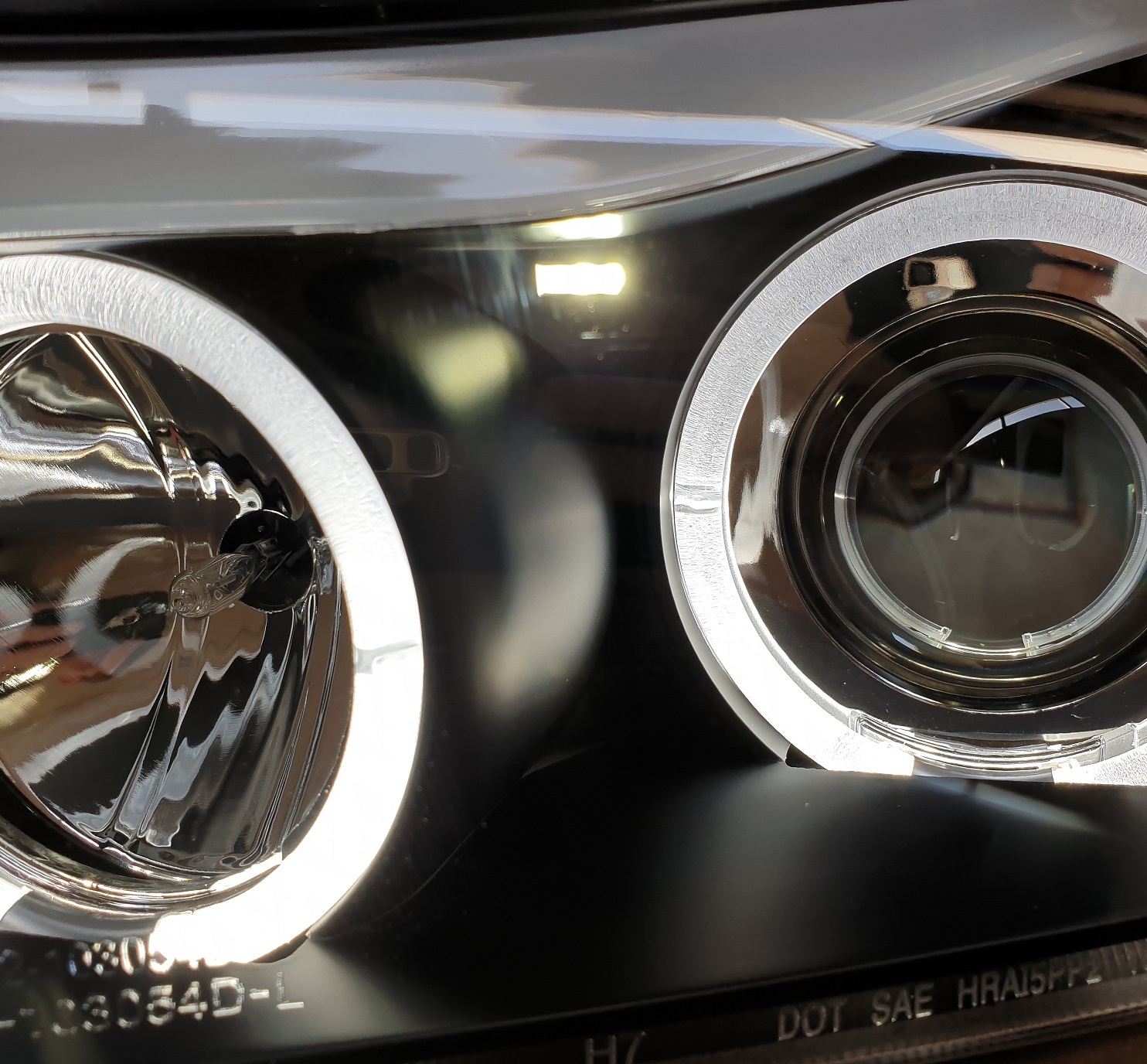 LED Angel Eyes Scheinwerfer für BMW E90/E91 3er 05-08 schwarz