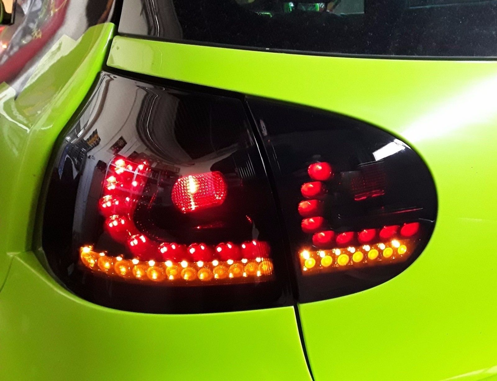 LED Rückleuchten für VW Golf 5 03-09 schwarz DYNAMISCHER LED BLINKER KA