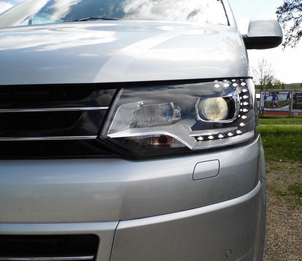 LED Tagfahrlicht Scheinwerfer für VW T5 Facelift 09-15 schwarz + OSRAM
