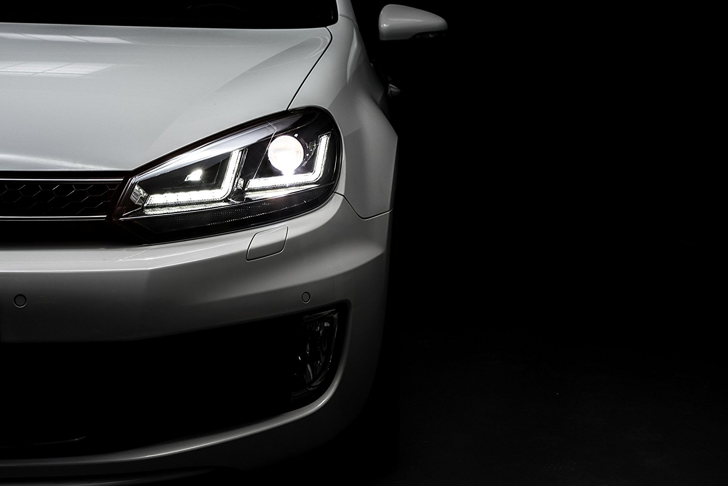 OSRAM XENARC Xenon Tagfahrlicht Scheinwerfer chrom für VW GOLF 6 für HALOGEN