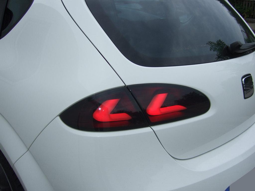 carDNA LED Rückleuchten für Seat Leon 1P 05-08 black/smoke schwarz