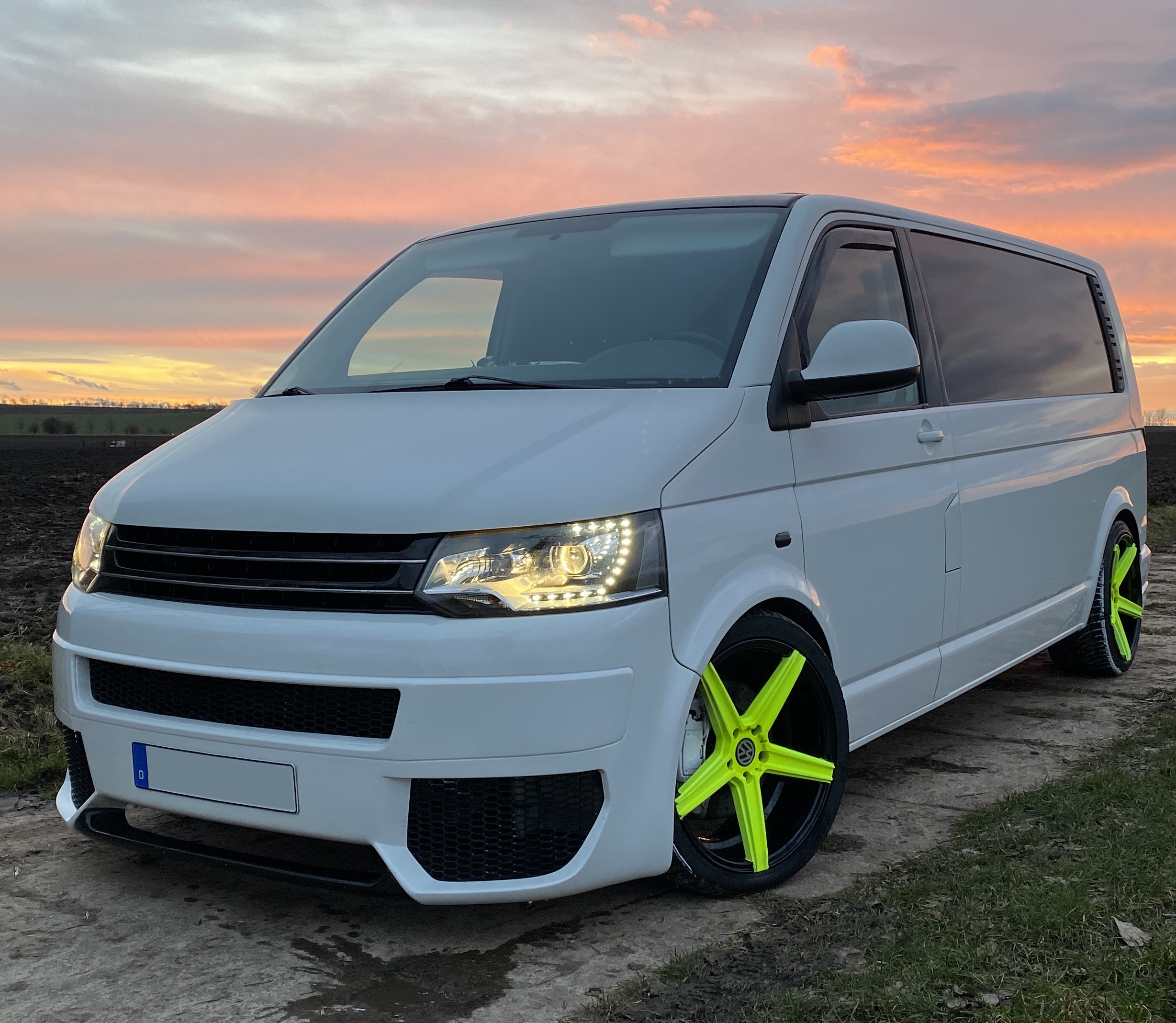 ABS Kunststoff Frontgrill Kühlergrill schwarz chrom ohne Emblem für VW T5 2009-2015 Facelift