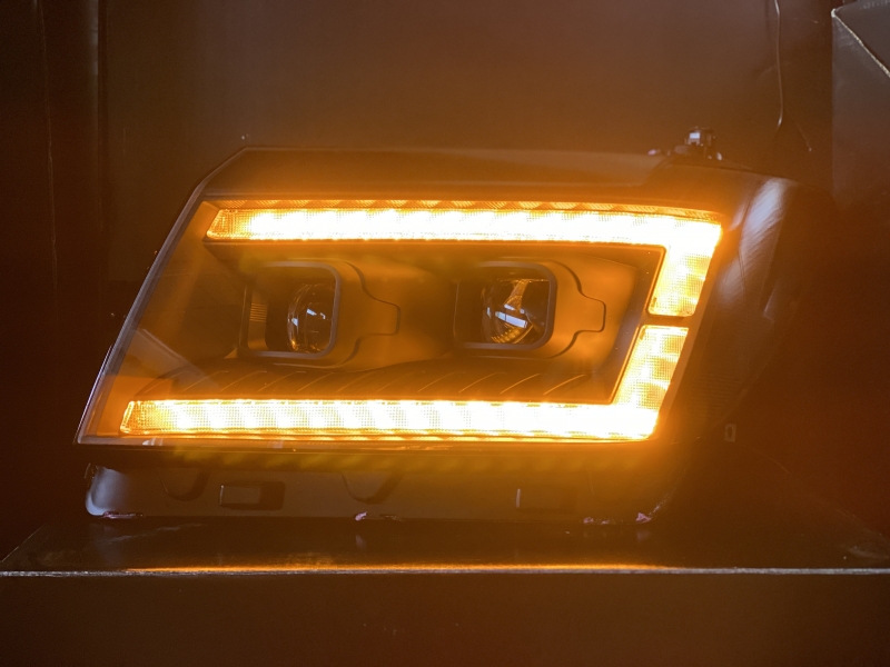 LED Tagfahrlicht Scheinwerfer schwarz für MAN TGE ab 2017 dynamischer Led Blinker
