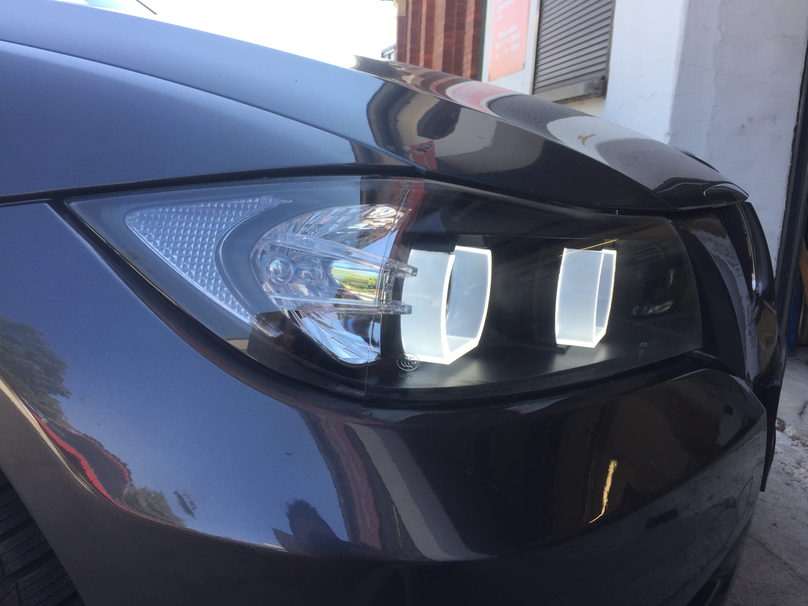 Lightbar Xenon D1S Scheinwerfer für BMW E90 E91 05-08 schwarz HID