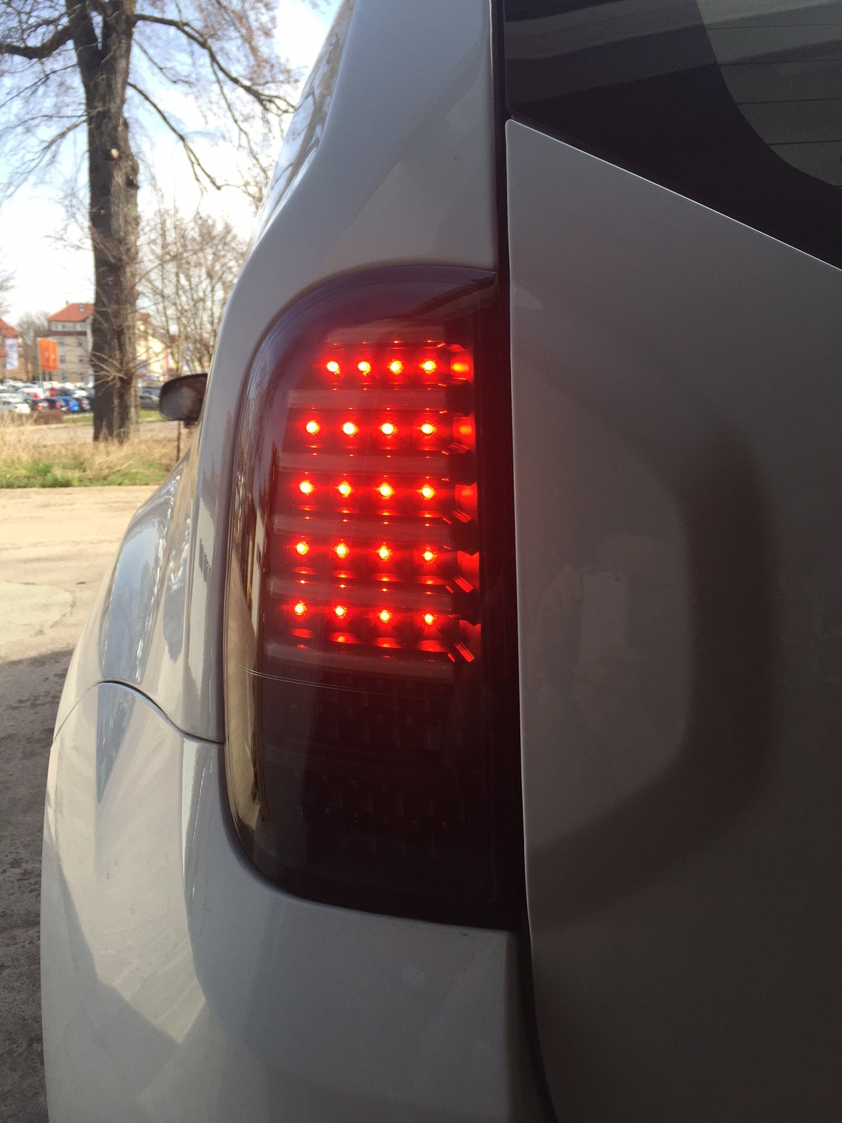 carDNA Voll-LED Rückleuchten für Dacia Duster 09-18 schwarz LIGHTBAR