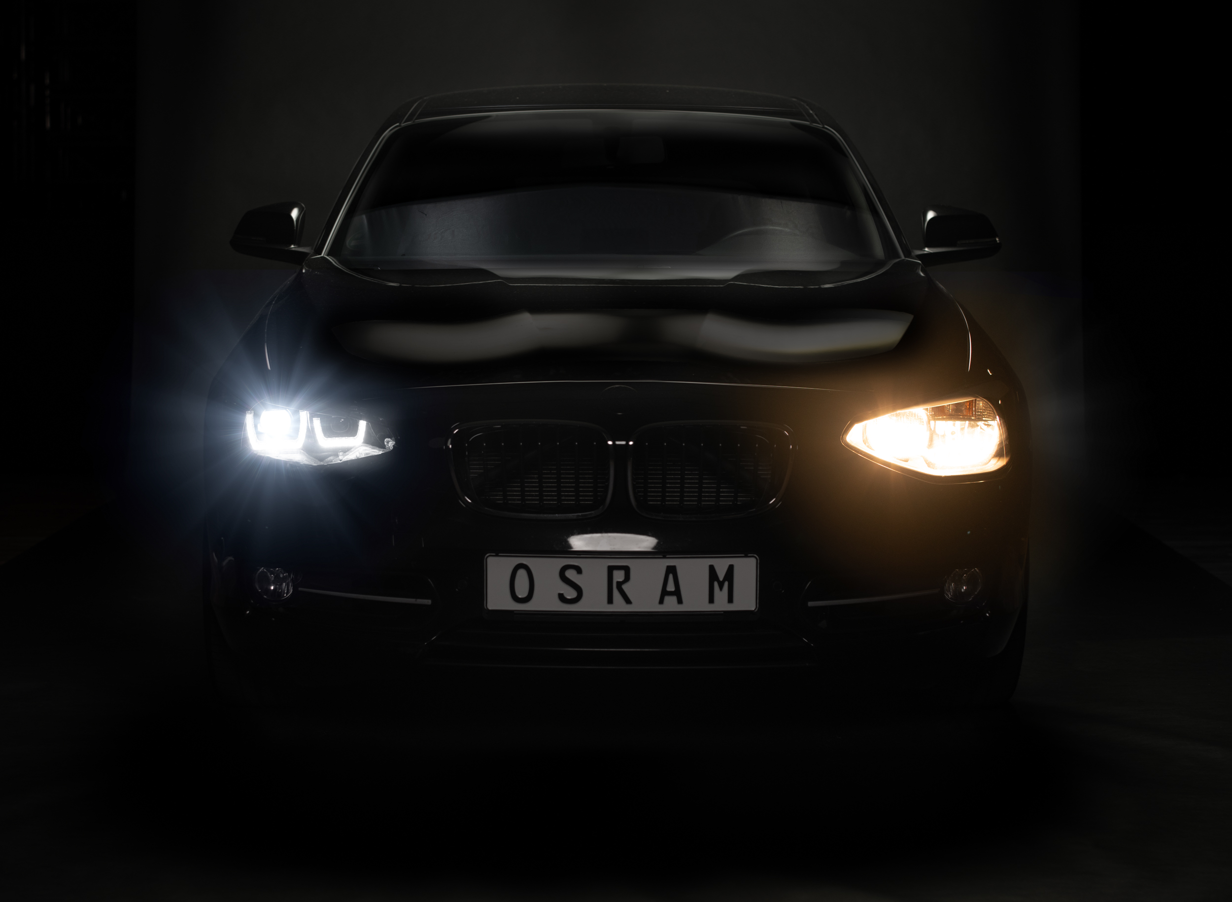 OSRAM LEDriving Voll-LED Scheinwerfer für BMW F20 F21 Bj. 11-15 schwarz