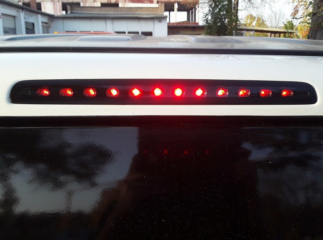 LED Bremsleuchte für VW T5 Bus 03-15 mit Heckklappe schwarz klar