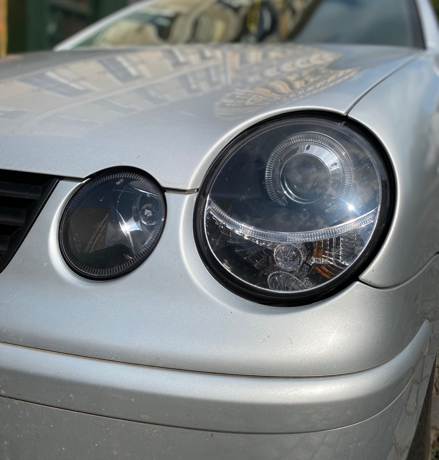Scheinwerfer für VW Polo 9N 11.01-04.05 1 Standlichtring schwarz