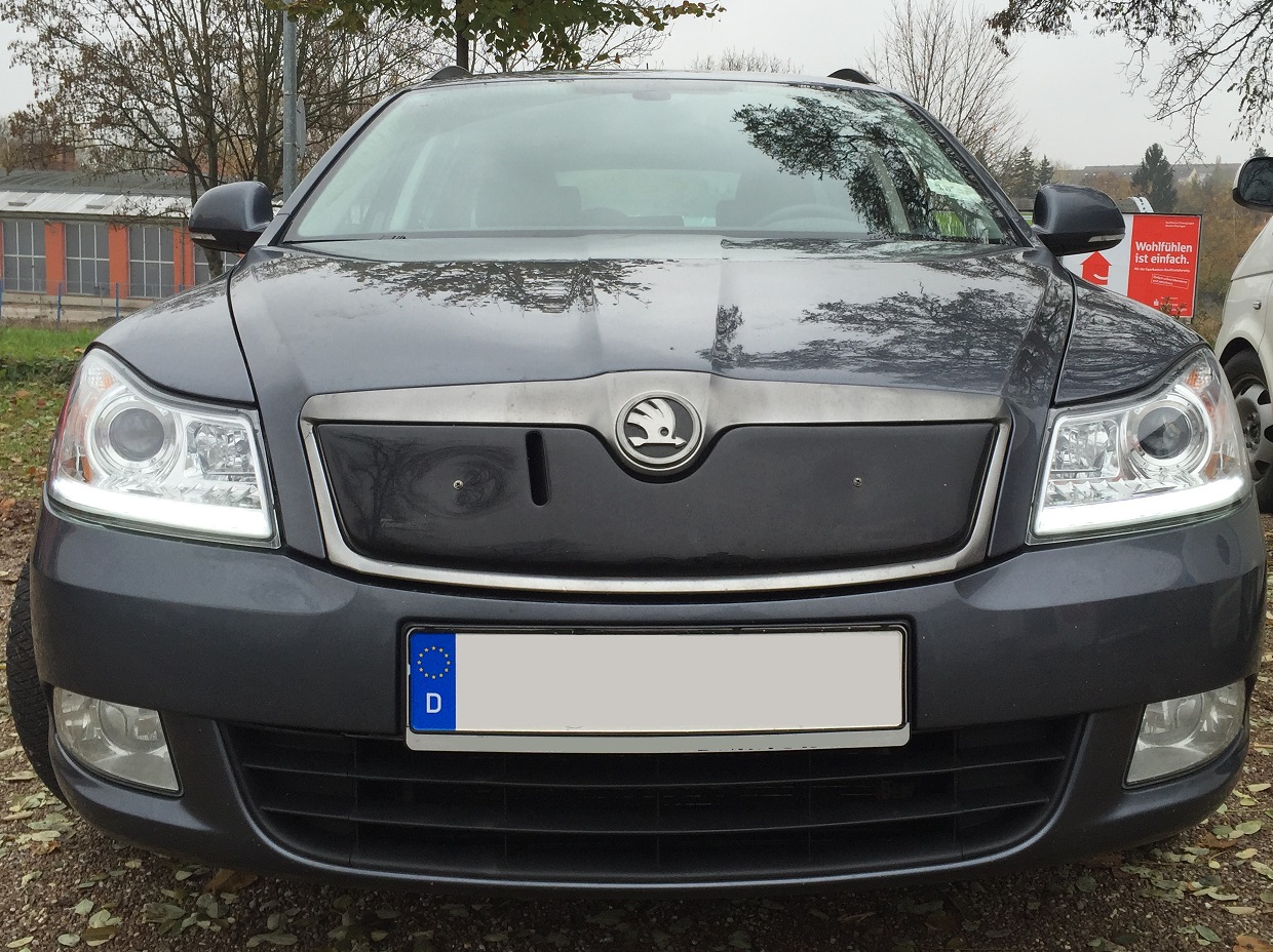 LED Tagfahrlicht Scheinwerfer für Skoda Octavia 1Z 09+ chrom