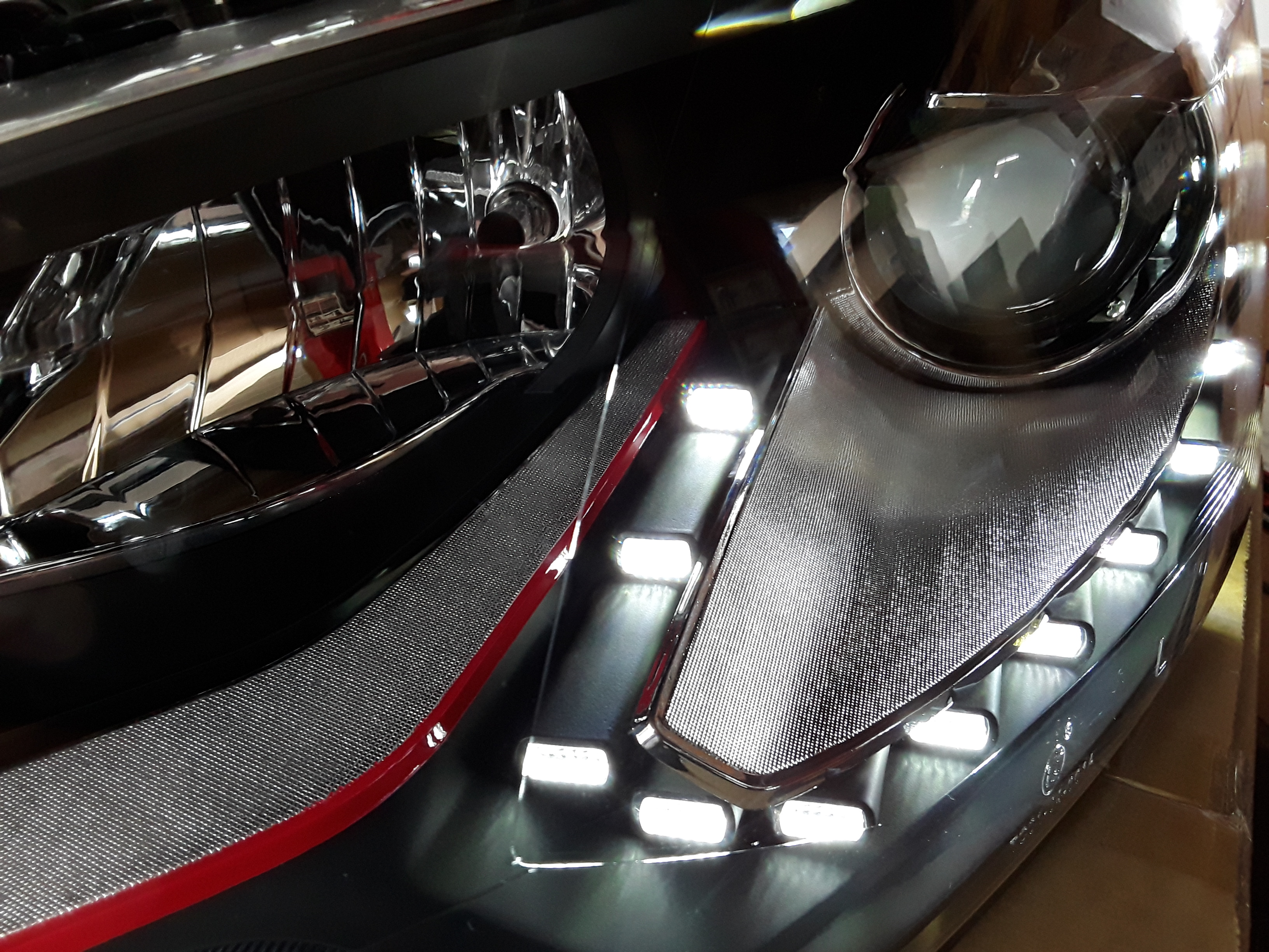 Scheinwerfer für VW Polo 6R 6C 09+ schwarz rot Led-Standlicht