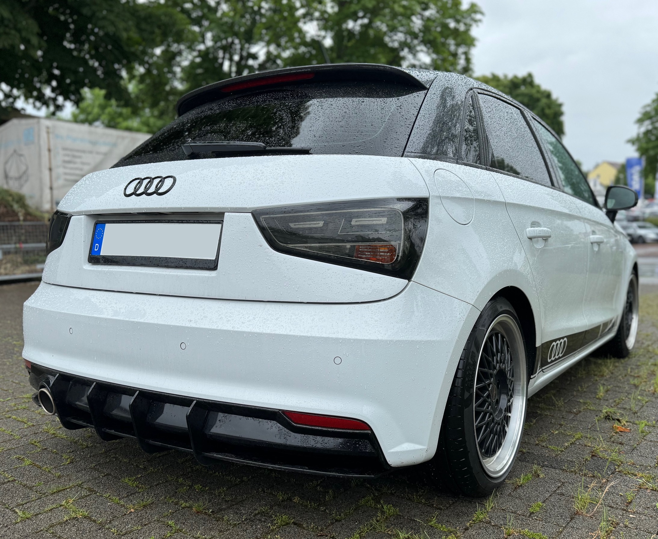 Lightbar Led Rückleuchten für Audi A1 Typ 8X 11-18 inkl. Sportback smoke
